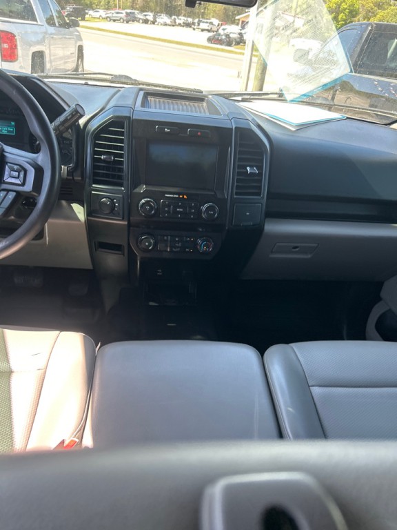 2017 Ford F-150 Image 9