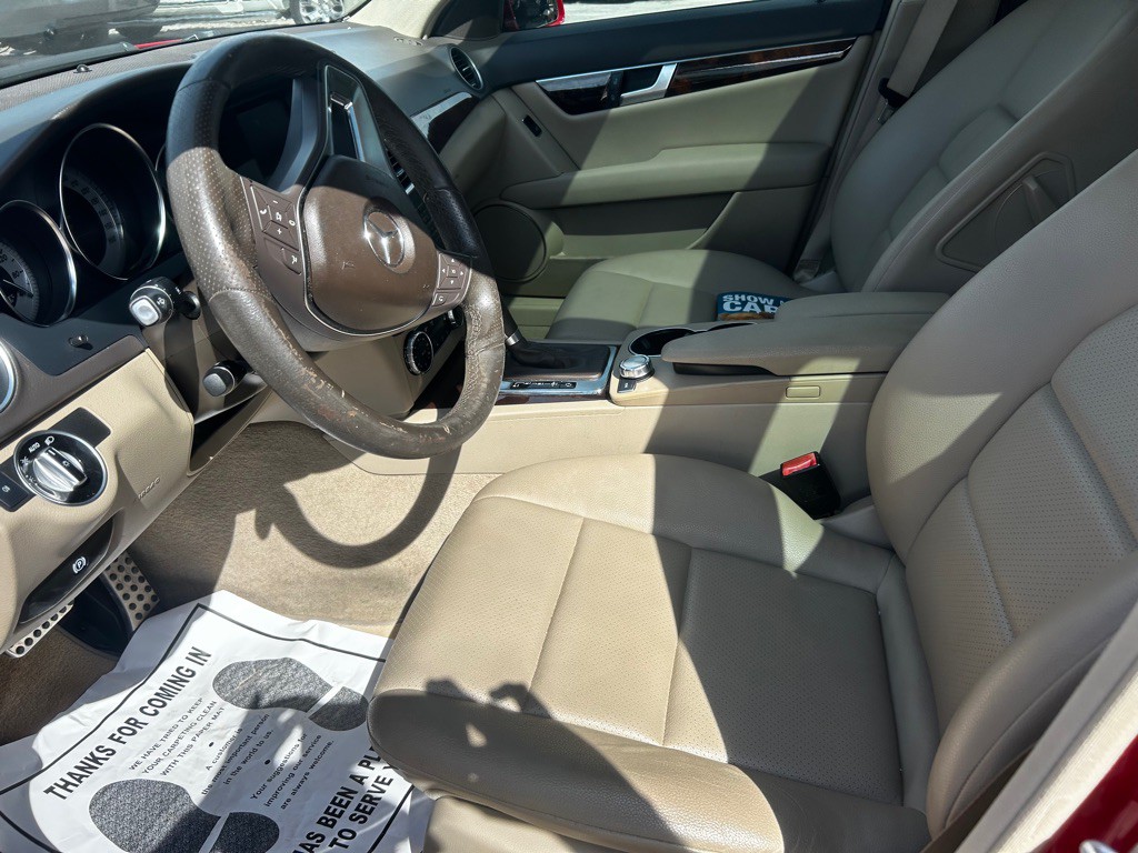 2014 Mercedes-Benz C-Class Image 12