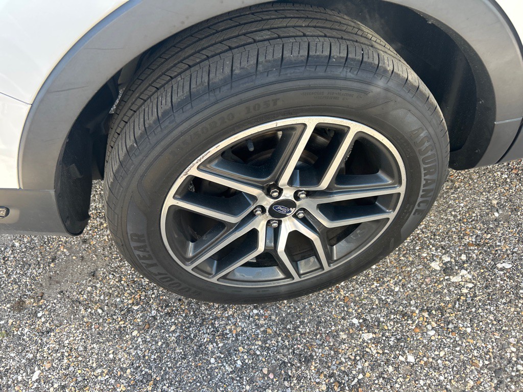 2018 Ford Explorer Image 3