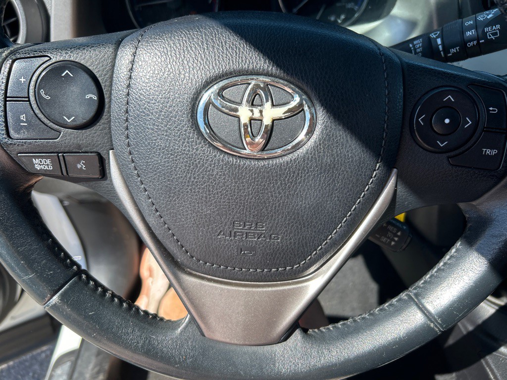 2016 Toyota Rav4 Image 6