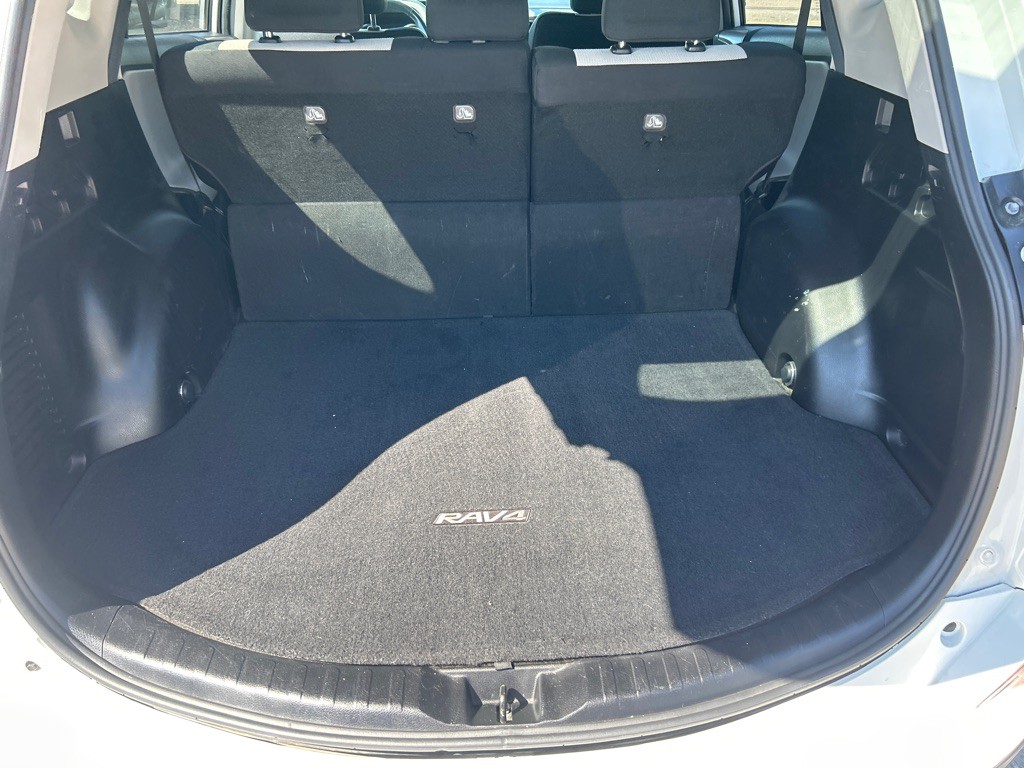 2016 Toyota Rav4 Image 10