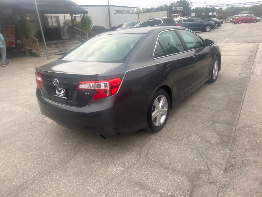 2012 Toyota Camry Image 2