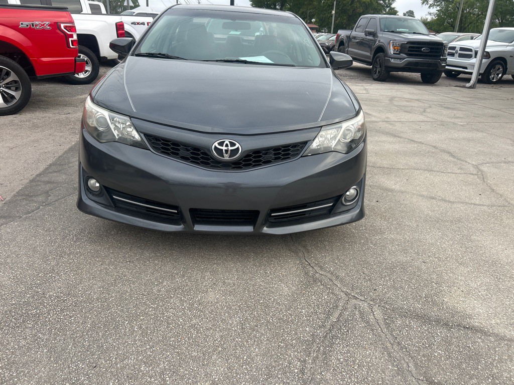 2012 Toyota Camry Image 3
