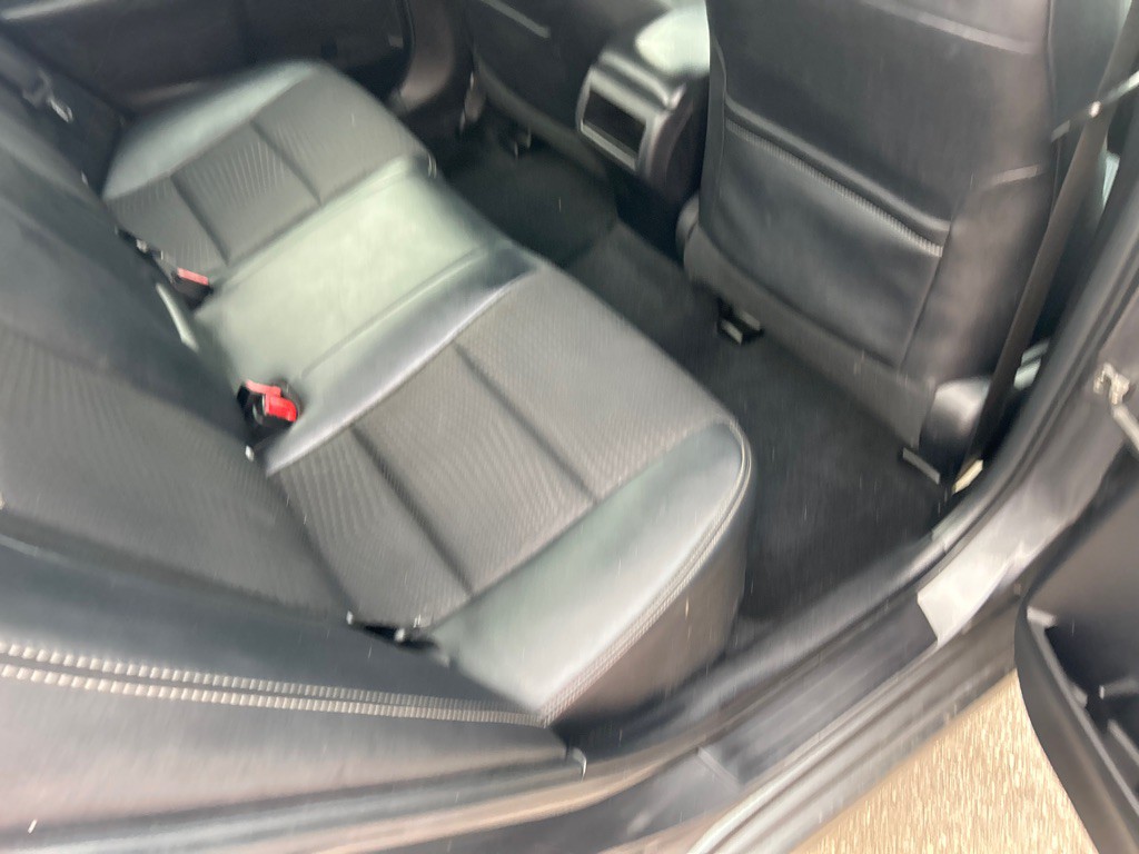 2012 Toyota Camry Image 8