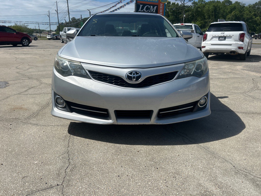 2012 Toyota Camry Image 3