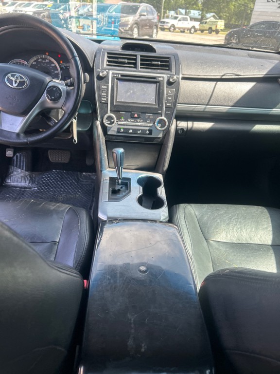 2012 Toyota Camry Image 9