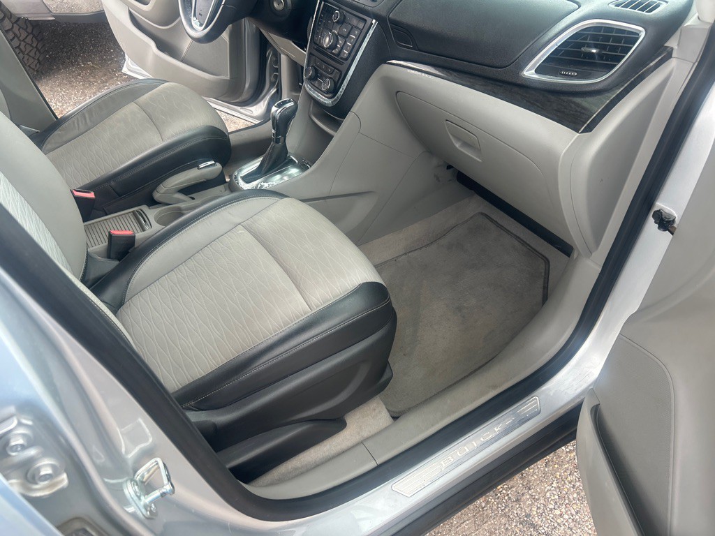 2016 Buick Enclave Image 11