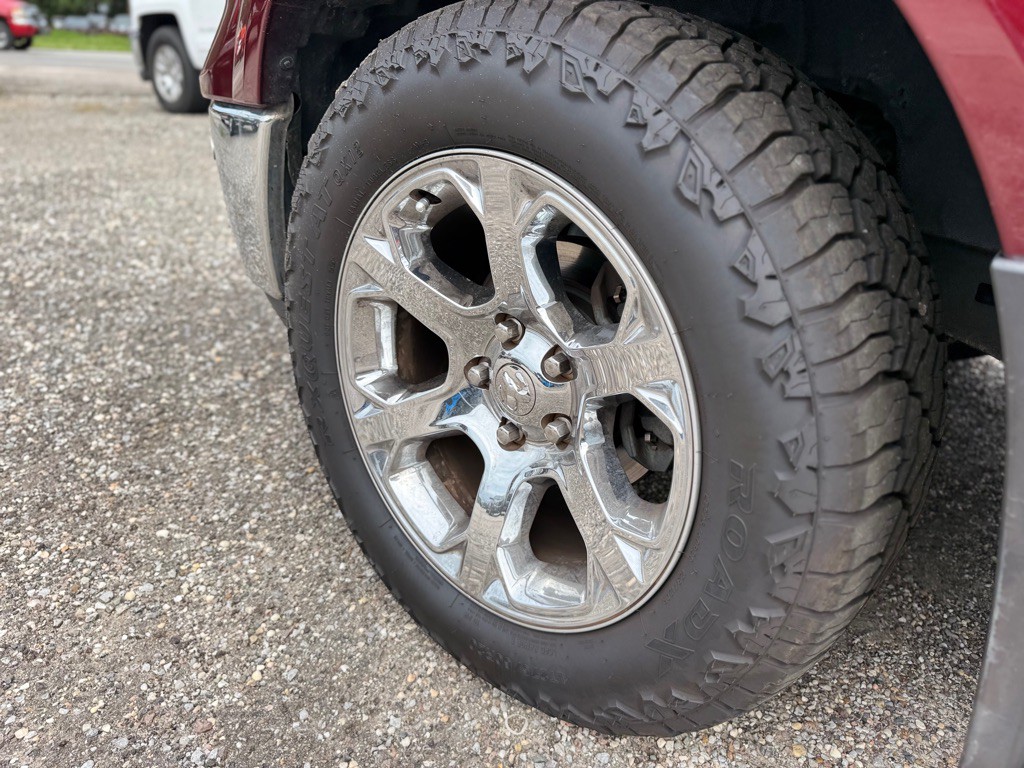 2017 RAM 1500 Image 8