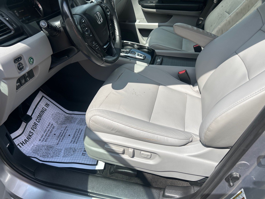 2017 Honda Pilot Image 7
