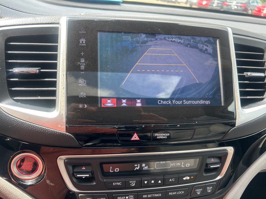 2017 Honda Pilot Image 9