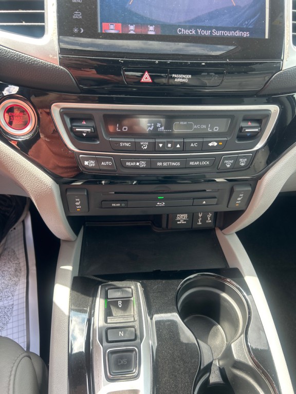 2017 Honda Pilot Image 10