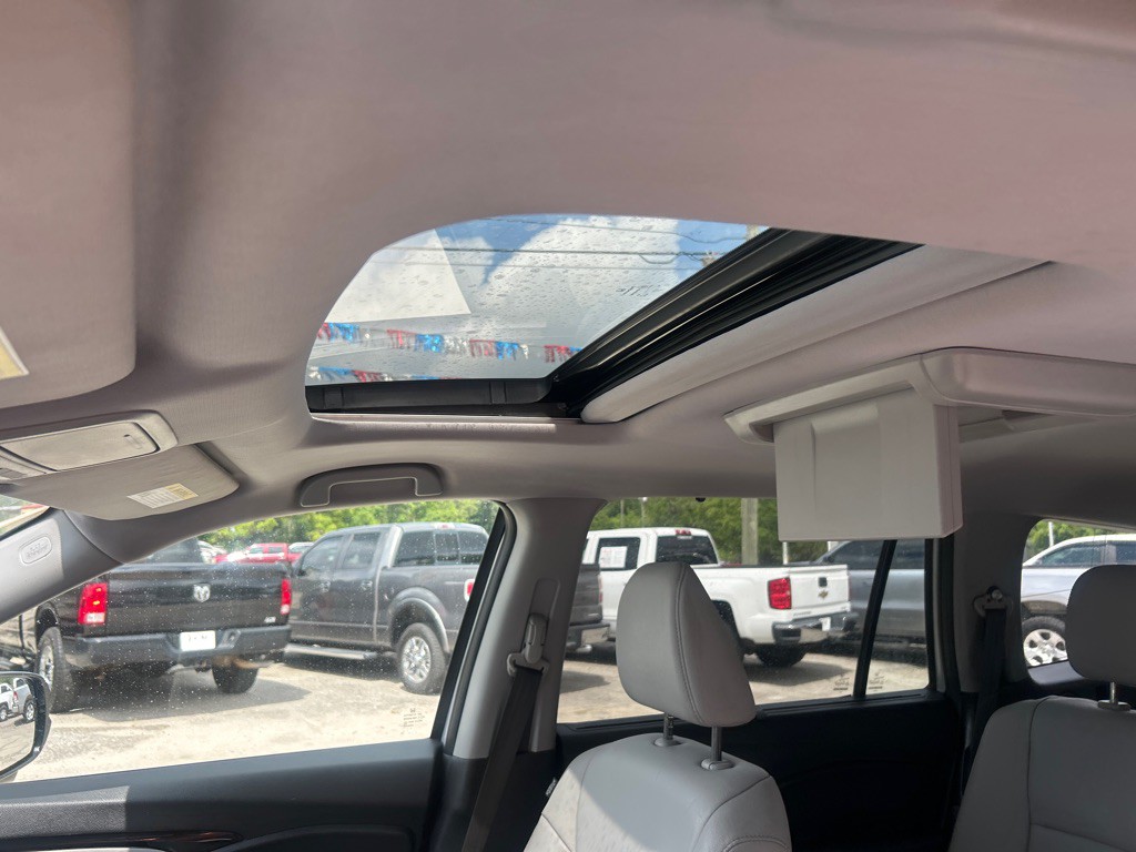2017 Honda Pilot Image 12