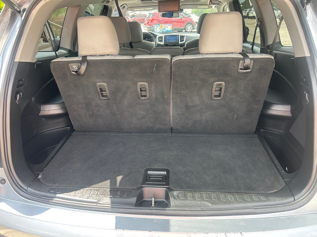 2017 Honda Pilot Image 16