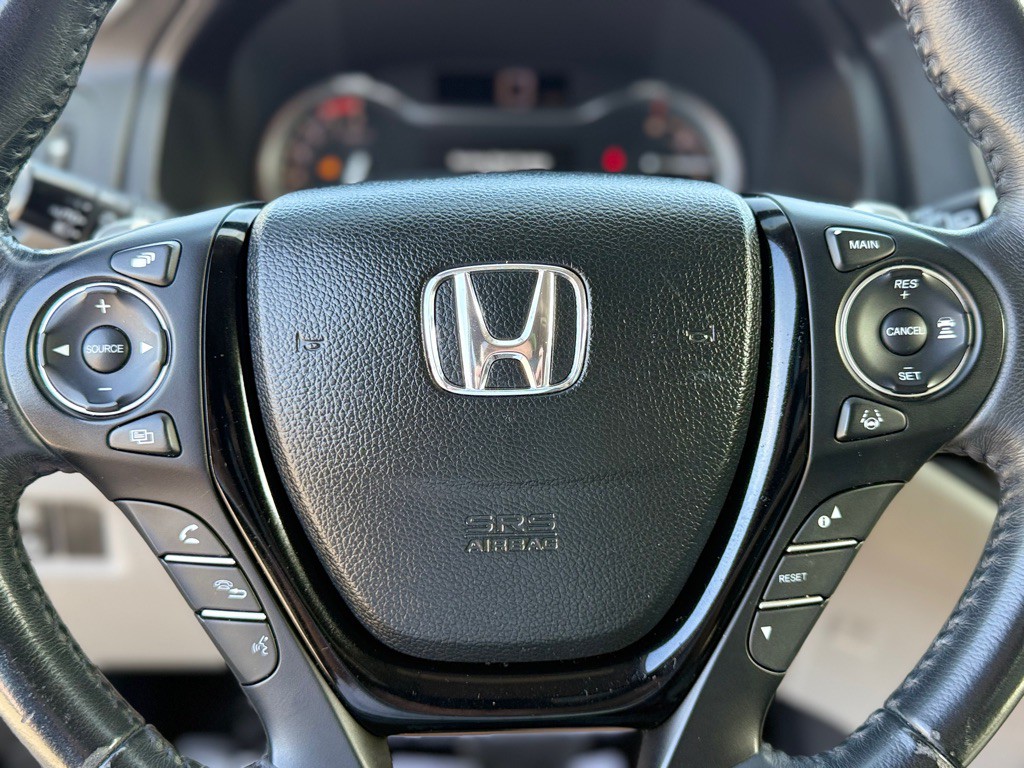 2017 Honda Pilot Image 17