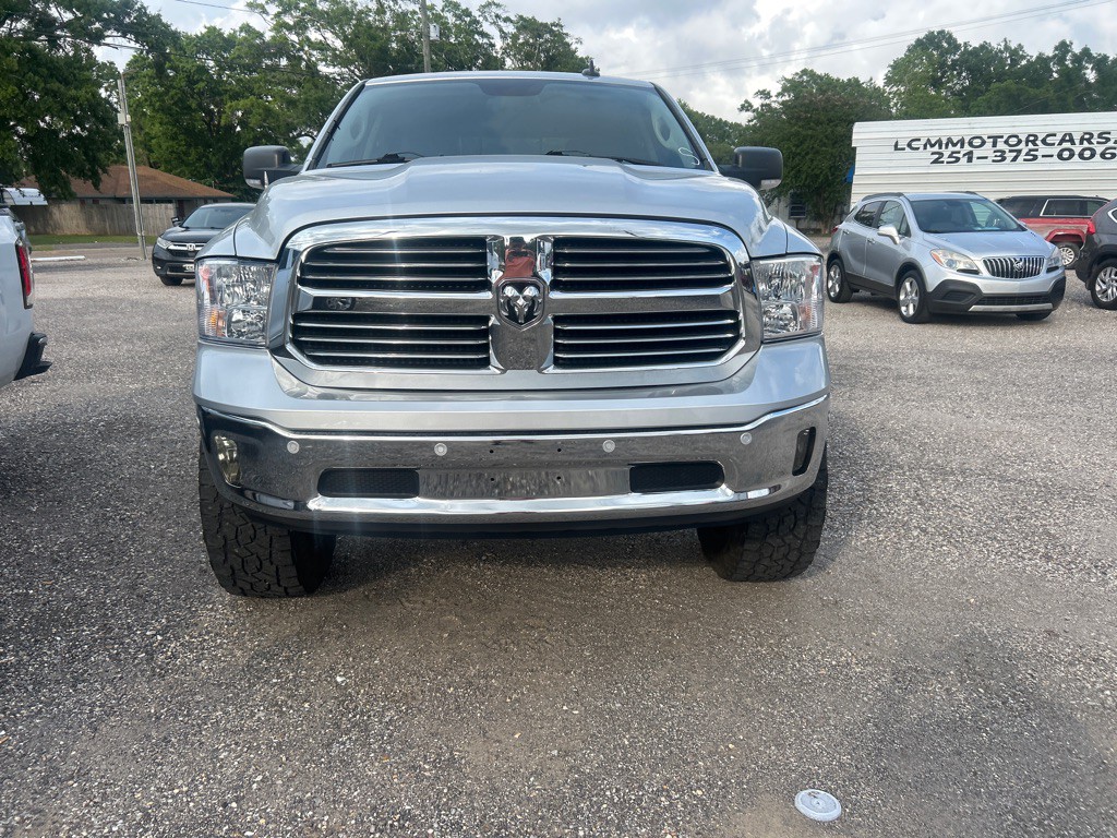 2017 RAM 1500 Image 3
