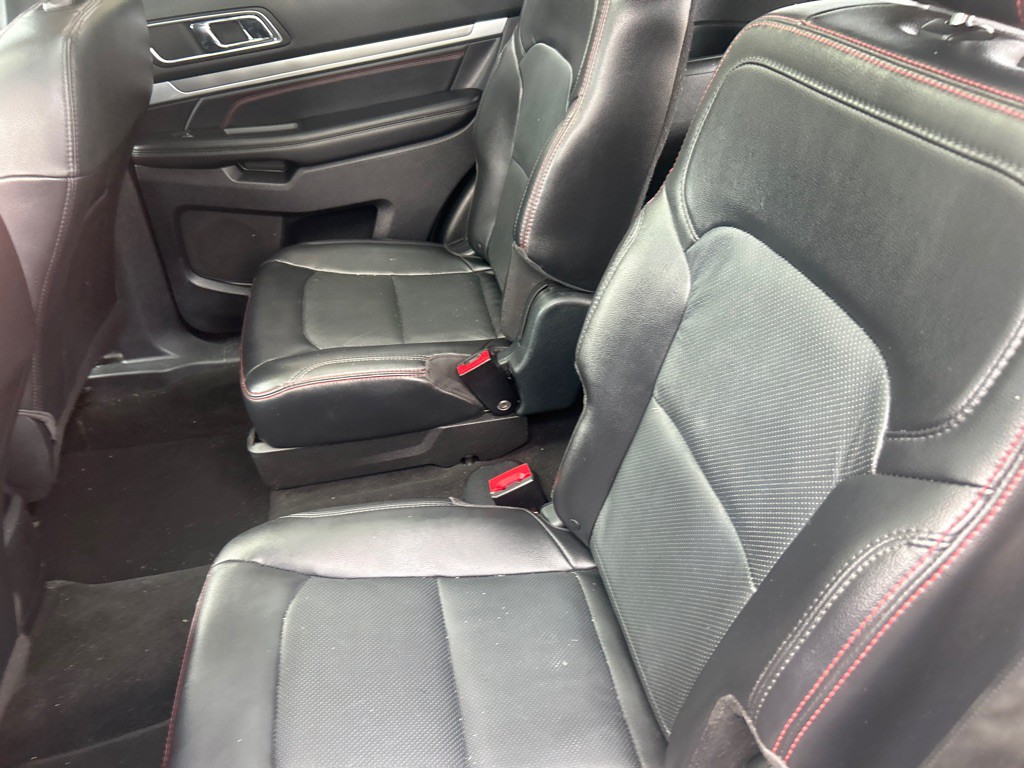 2019 Ford Explorer Image 10
