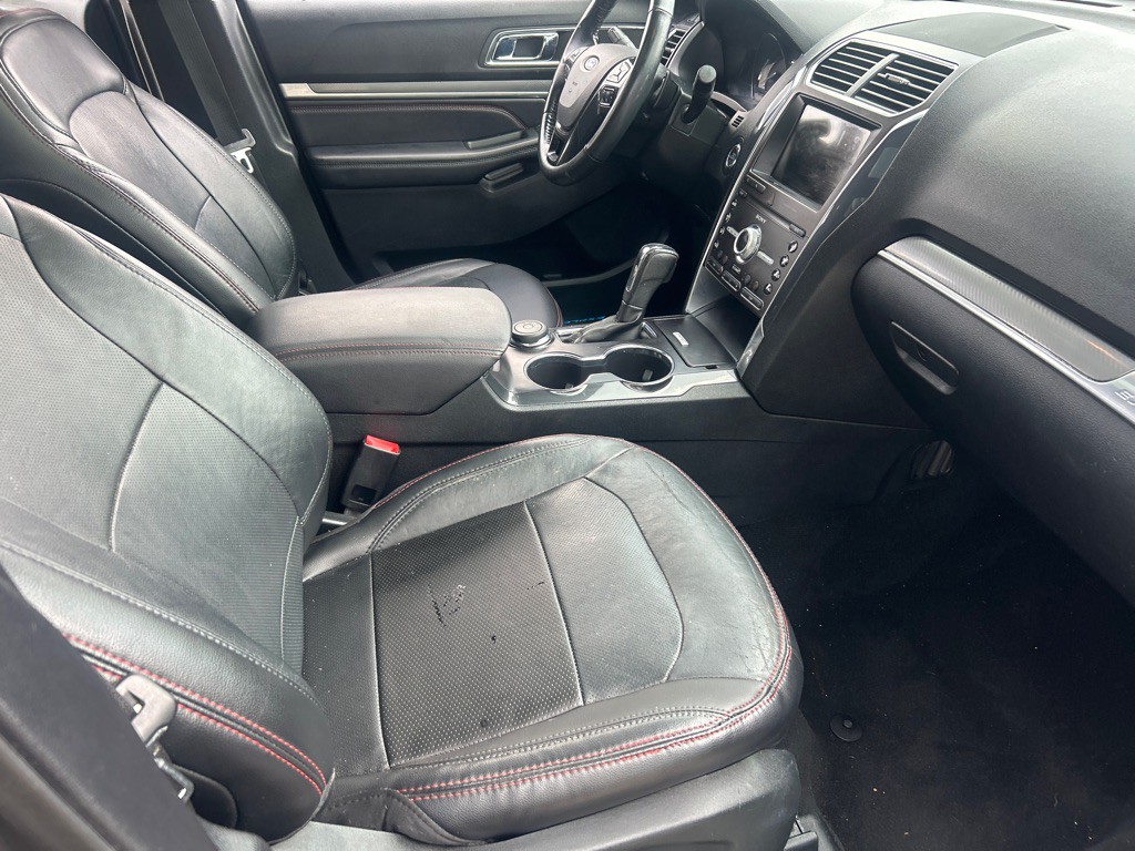 2019 Ford Explorer Image 13