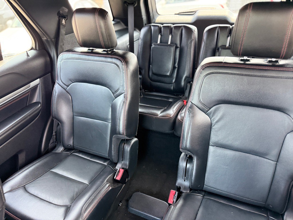 2019 Ford Explorer Image 24