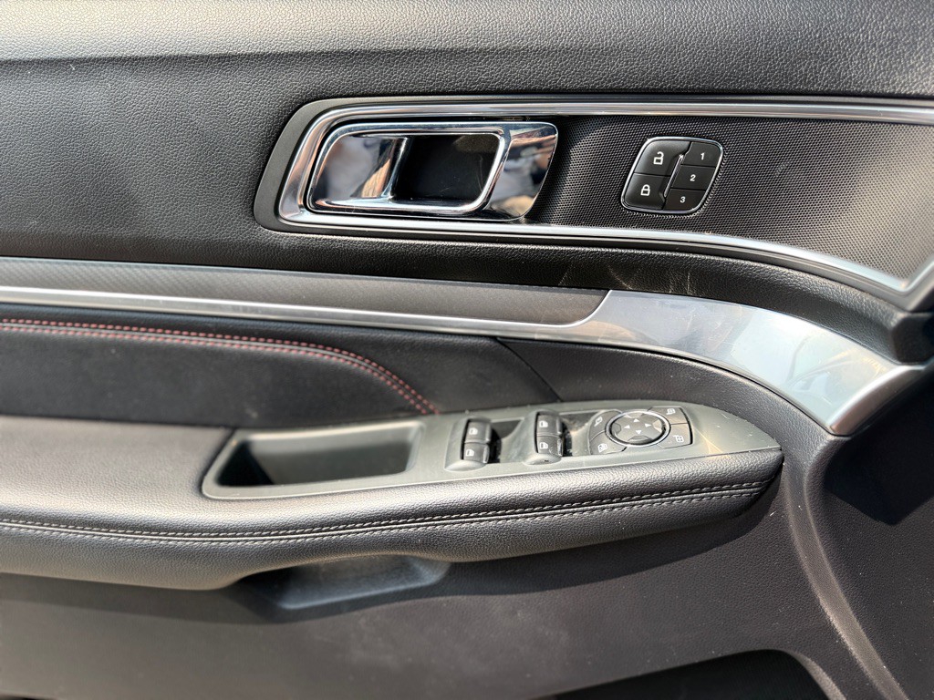 2019 Ford Explorer Image 35