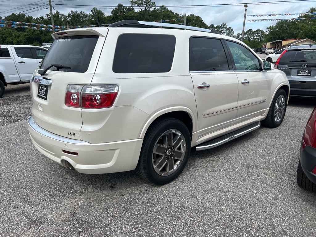 2012 GMC Acadia Image 2
