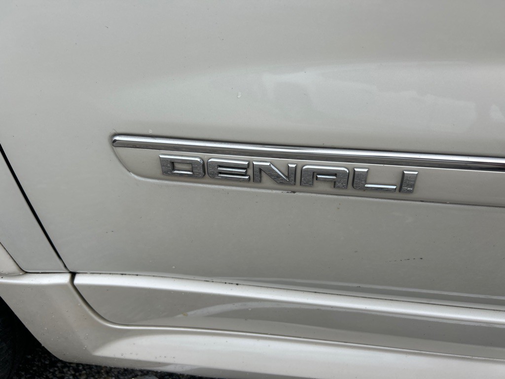 2012 GMC Acadia Image 5