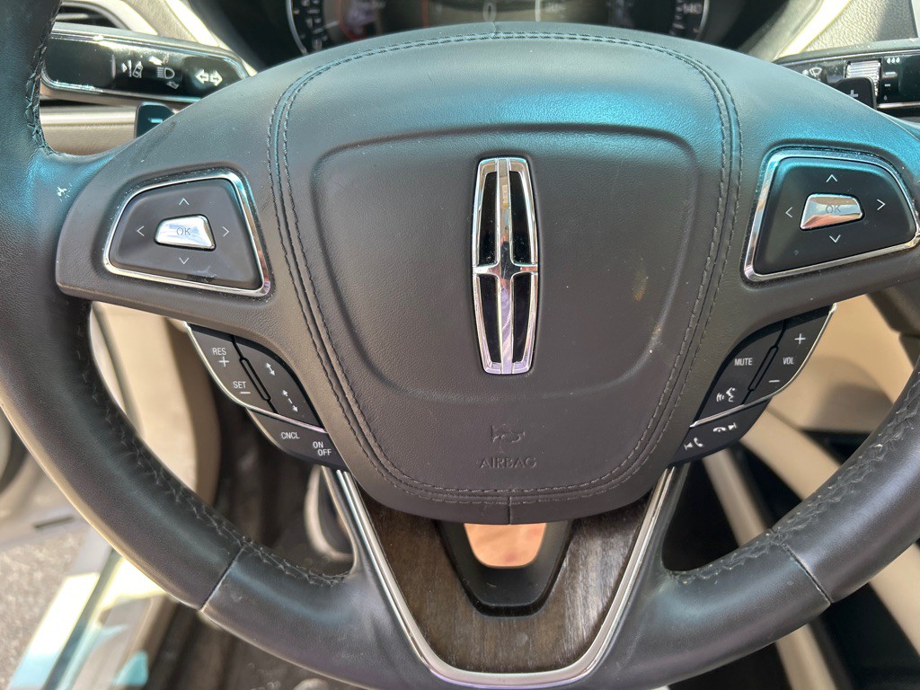 2019 Lincoln MKZ Image 8