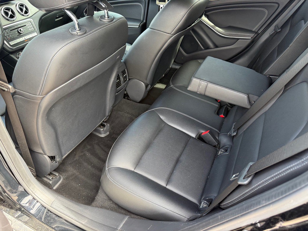 2018 Mercedes-Benz GLA-Class Image 16