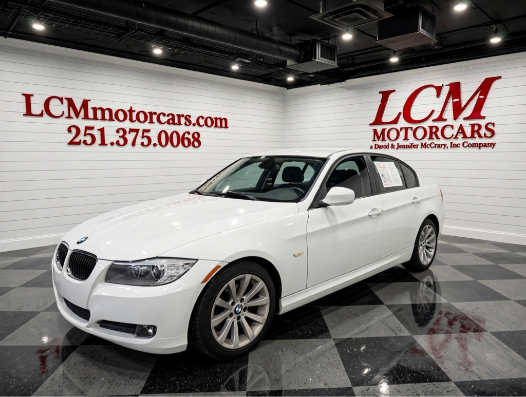 2011 BMW 3 Series Image 6
