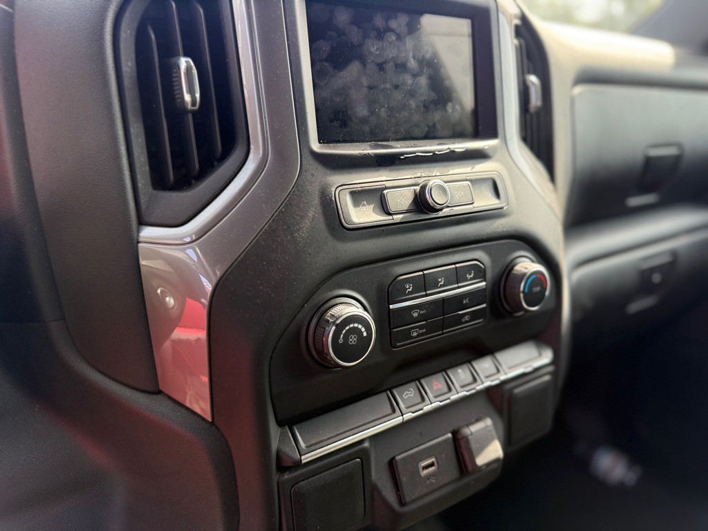 2019 Chevrolet Silverado 1500 Image 8