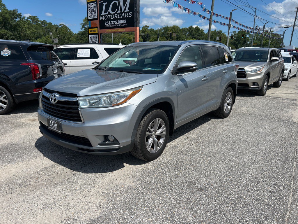 2015 Toyota Highlander Image 1