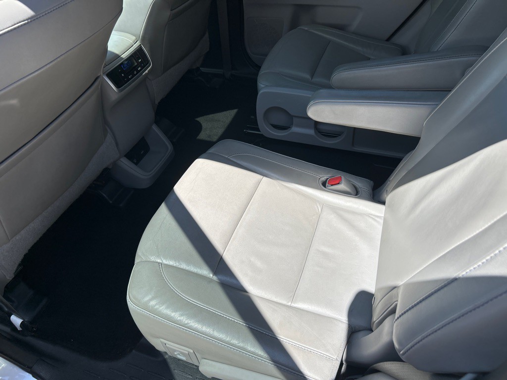 2015 Toyota Highlander Image 19