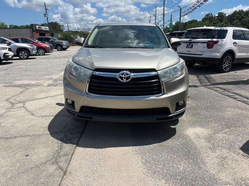 2015 Toyota Highlander Image 3