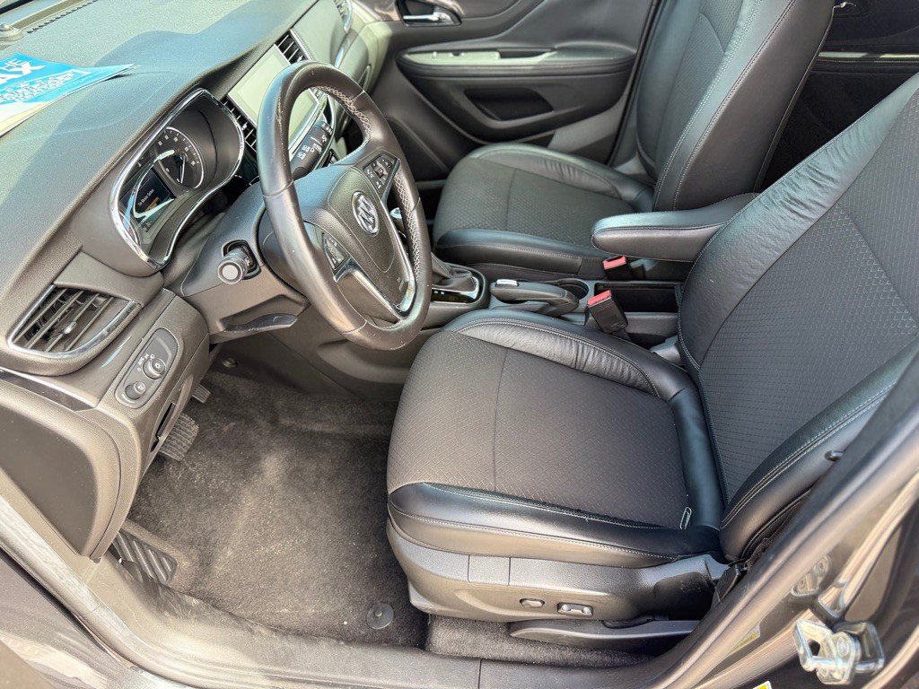 2017 Buick Enclave Image 9