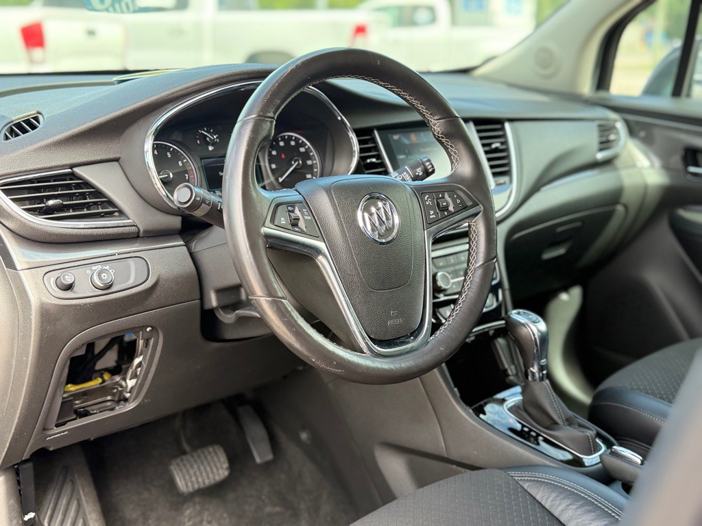 2017 Buick Enclave Image 10