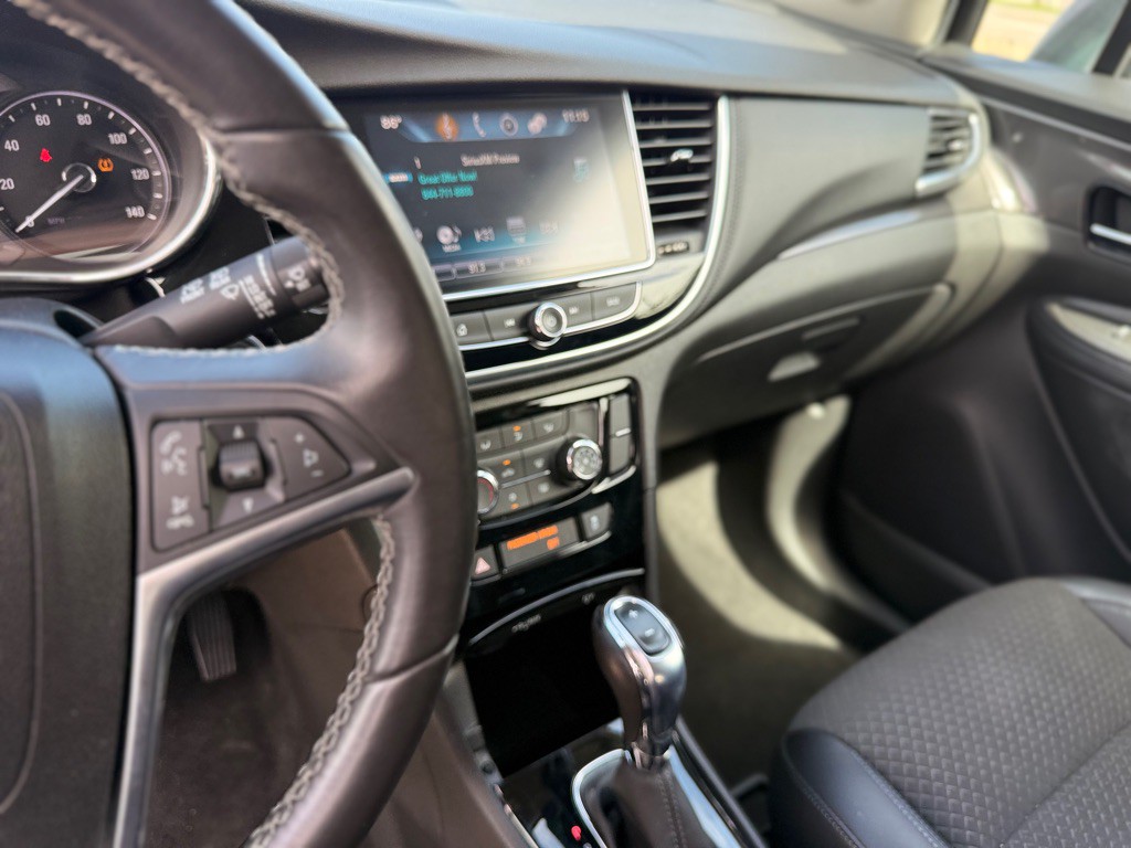 2017 Buick Enclave Image 11