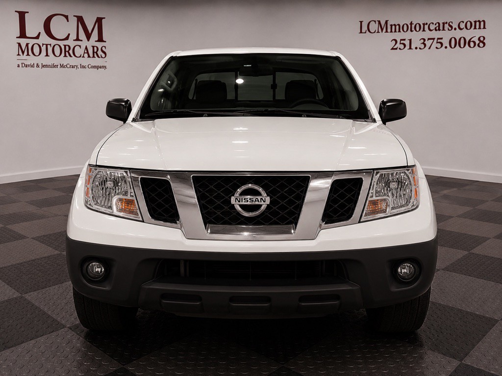2021 Nissan Frontier Image 2