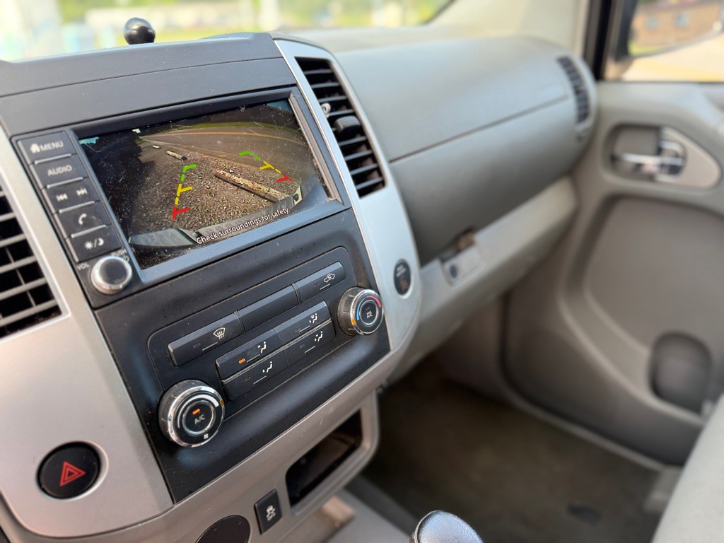 2021 Nissan Frontier Image 8