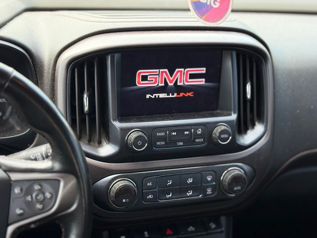 2018 GMC Canyon Image 15