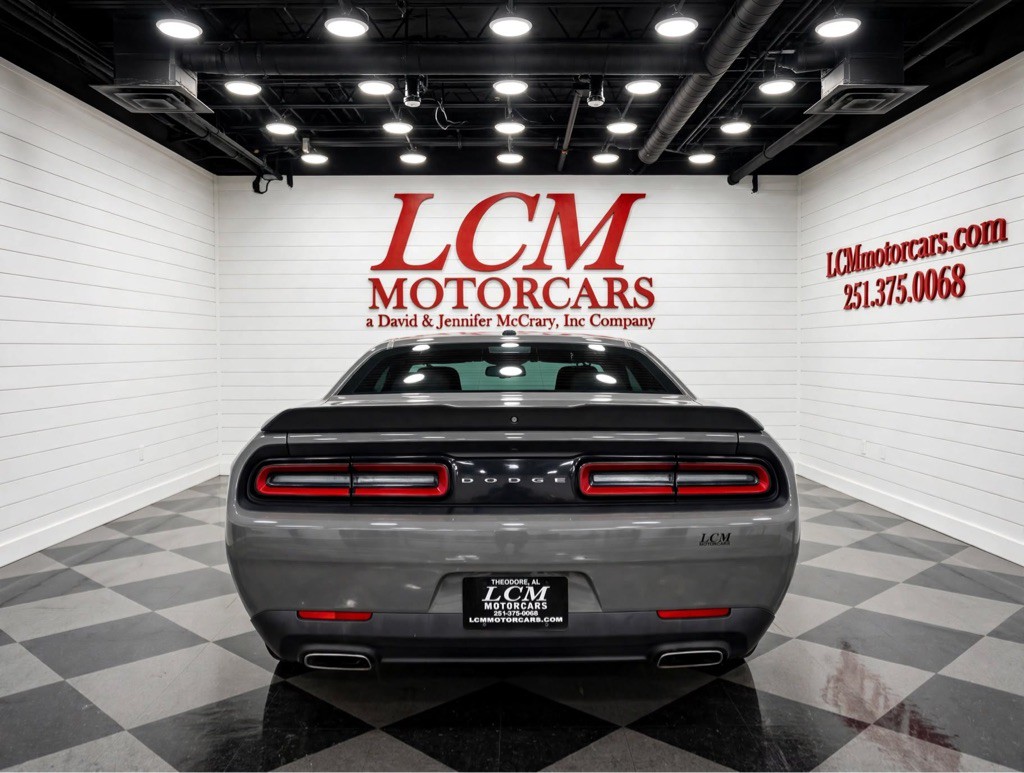 2018 Dodge Challenger Image 5