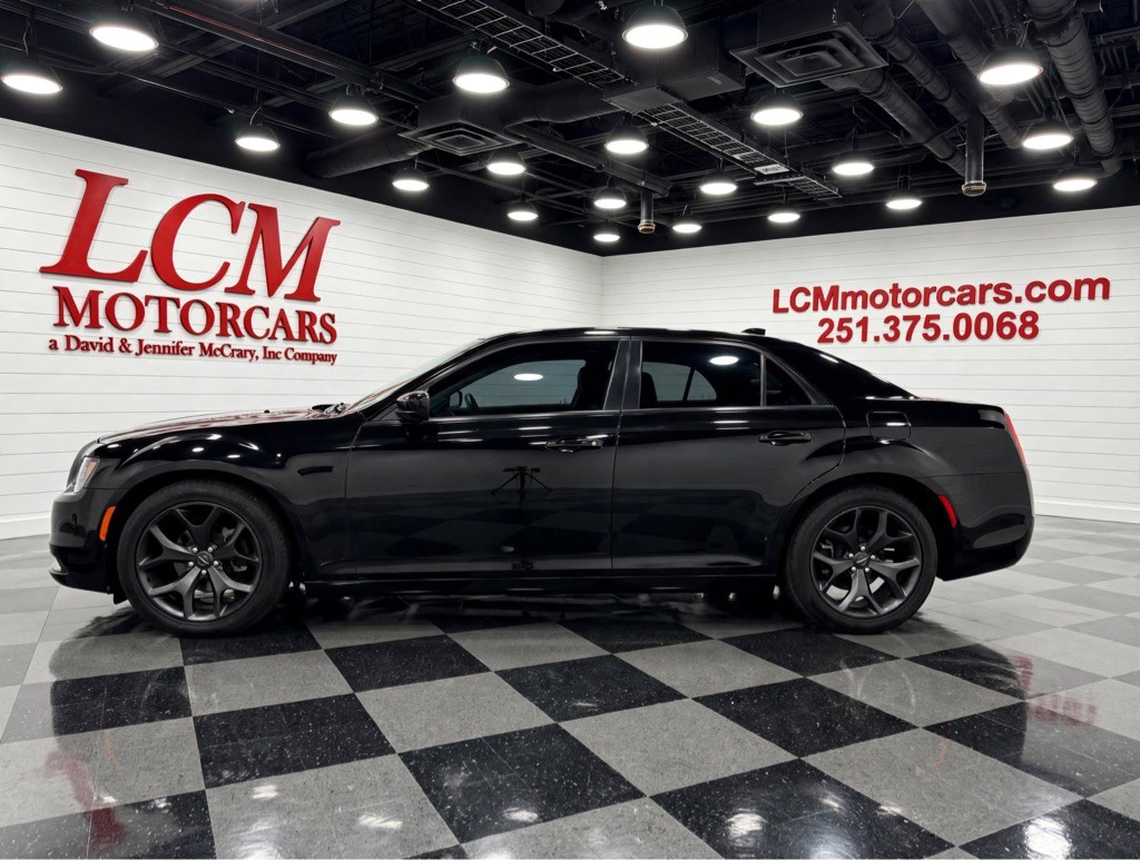 2020 Chrysler 300 Image 5