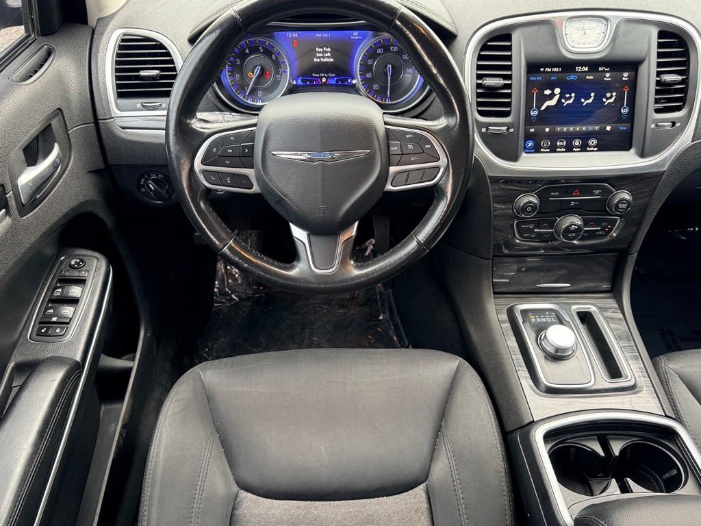 2020 Chrysler 300 Image 14