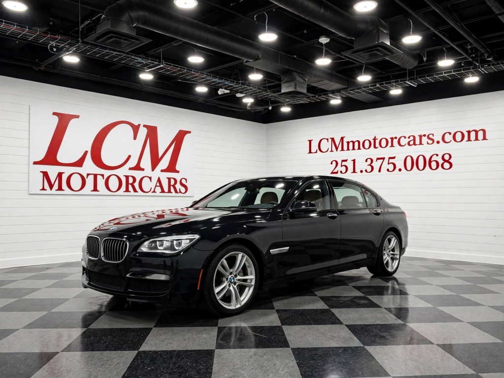2015 BMW 7 Series Image 1