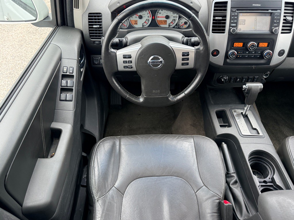 2015 Nissan Frontier Image 13