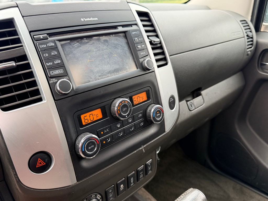 2015 Nissan Frontier Image 15