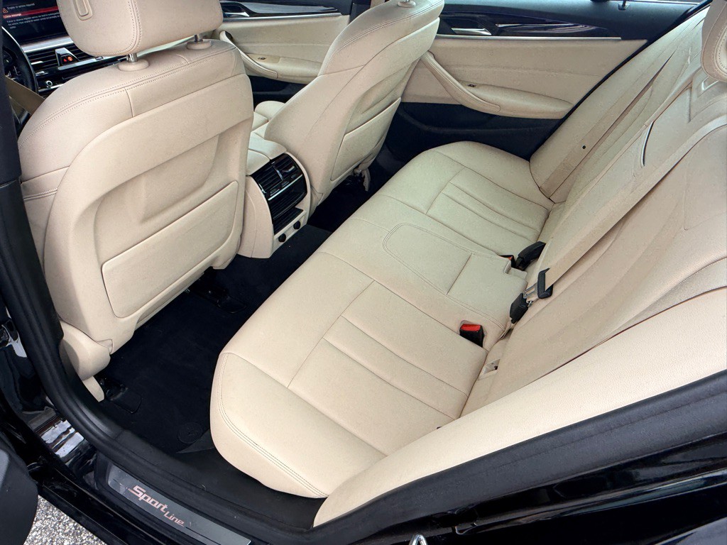 2019 BMW 5 Series Image 9