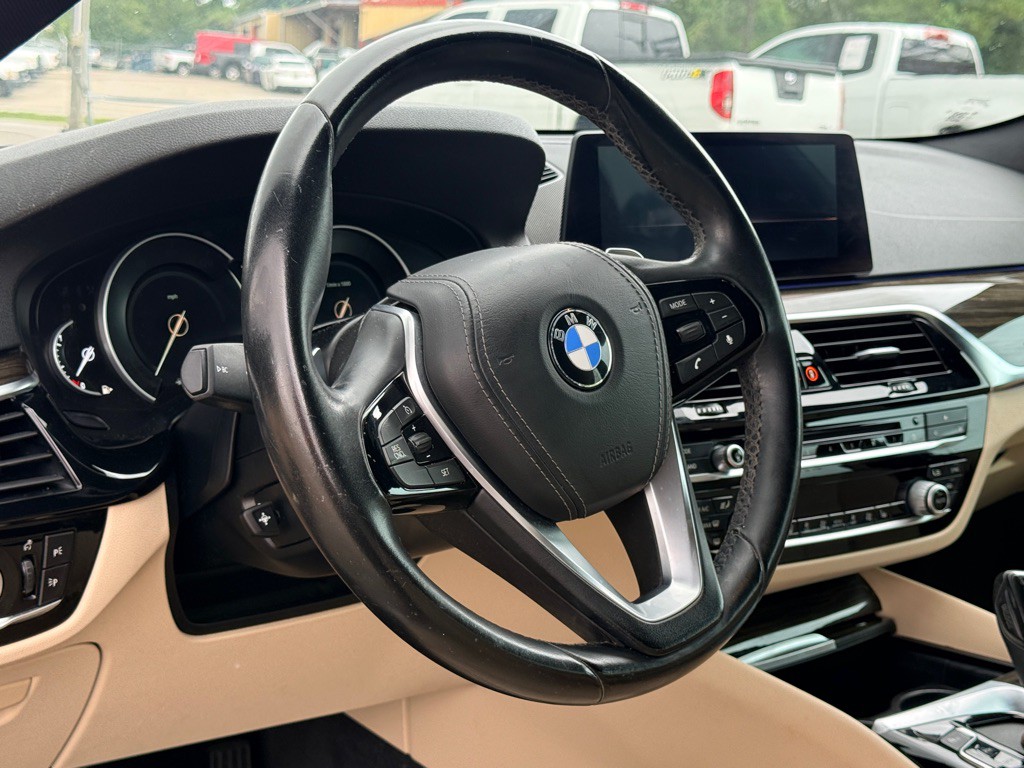 2019 BMW 5 Series Image 11