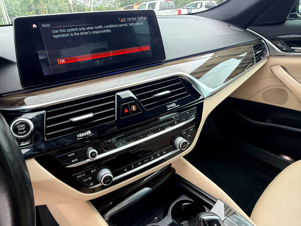 2019 BMW 5 Series Image 16