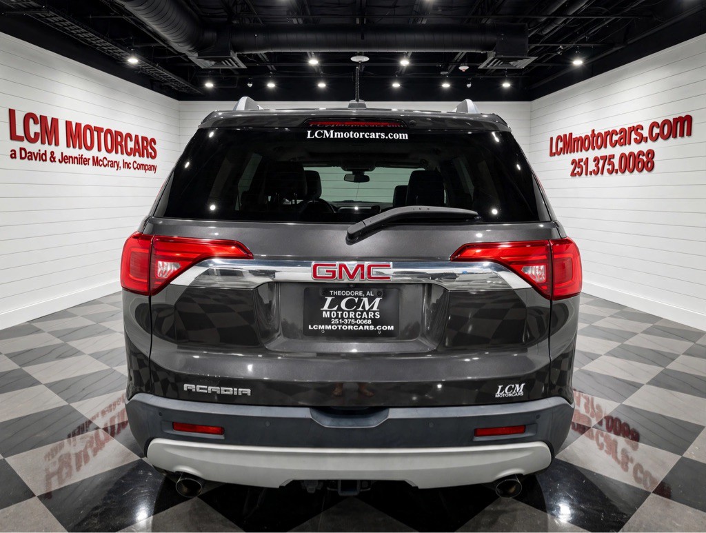 2018 GMC Acadia Image 2