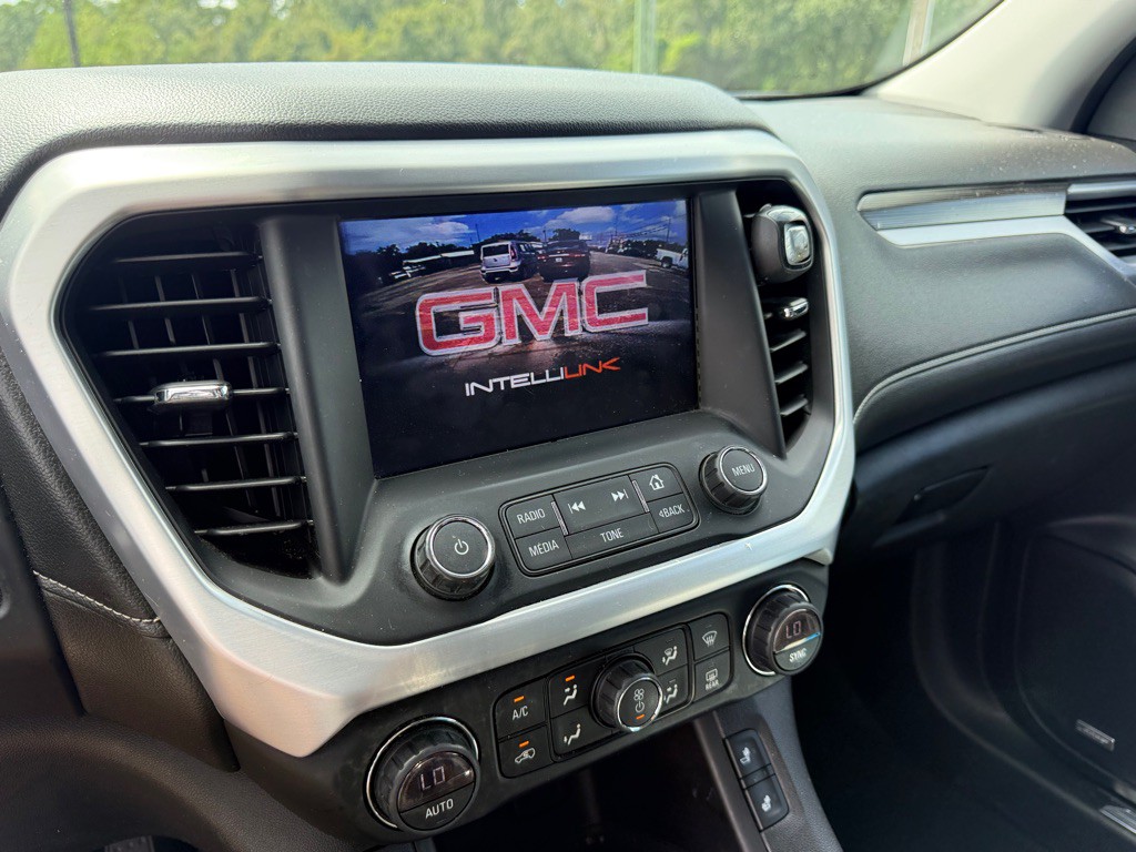2018 GMC Acadia Image 13