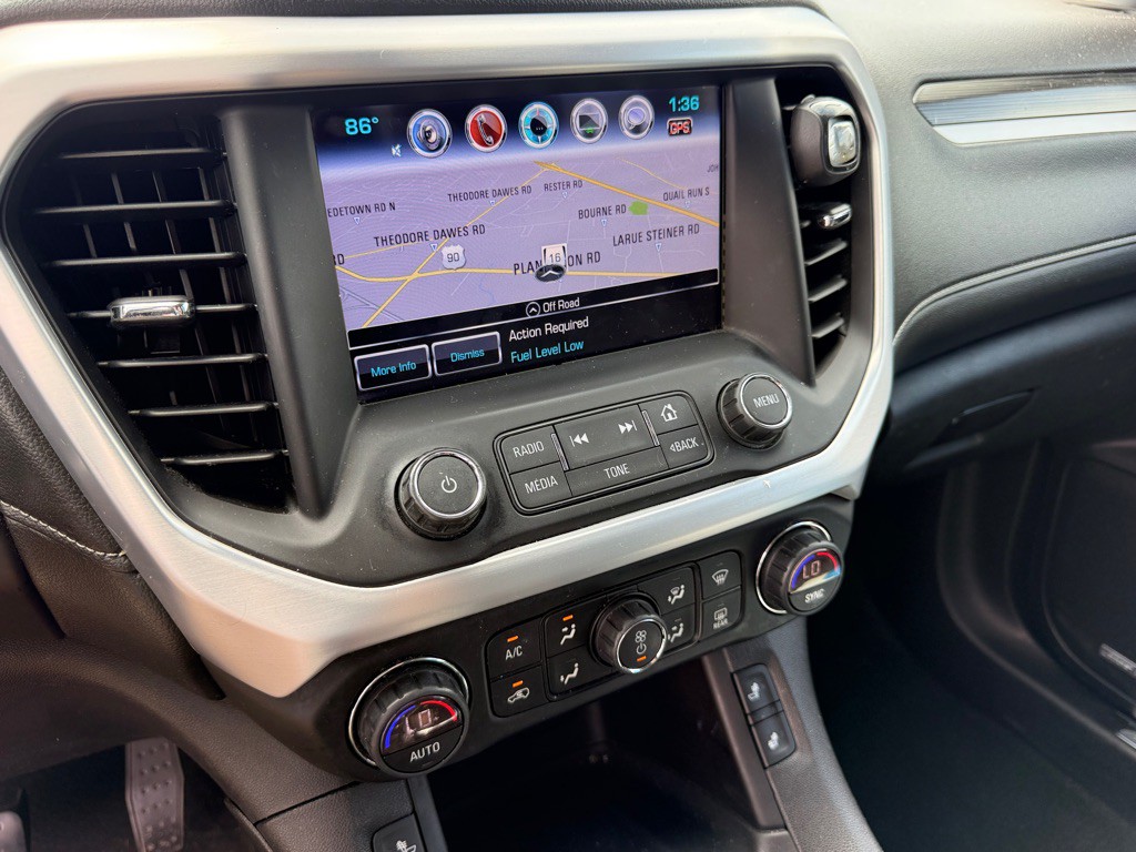 2018 GMC Acadia Image 16